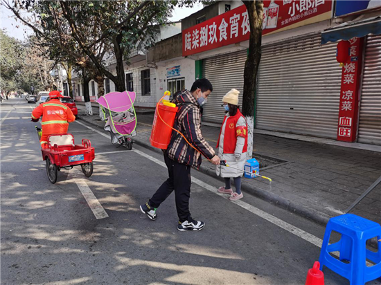 彭山區(qū)鳳鳴街道：疫情當(dāng)前 感謝這些最美志愿者