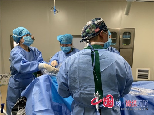 从0到1 甘孜州炉霍县人民医院妇科腔镜手术获得突破