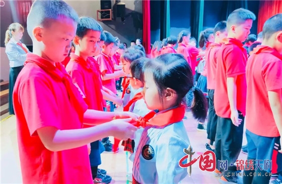 都江堰市光亚学校小学部开展庆祝“六·一”儿童节系列活动