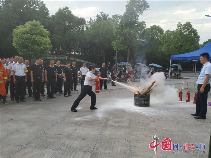 河东新区社会单位开展“安全生产月”火灾应急预案演练