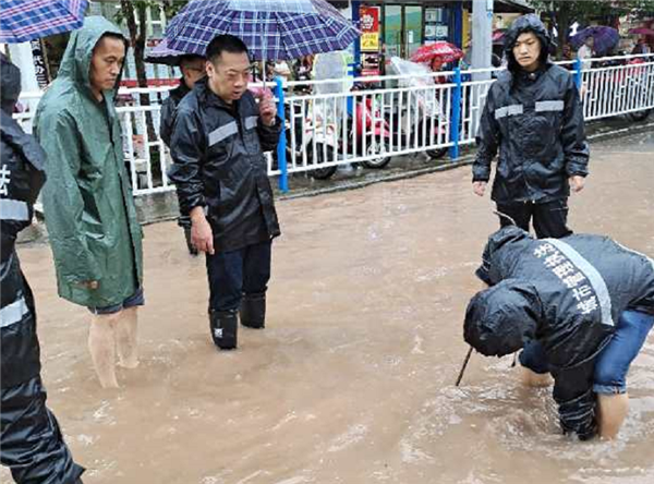 广安邻水县综合执法局：防汛排涝在行动