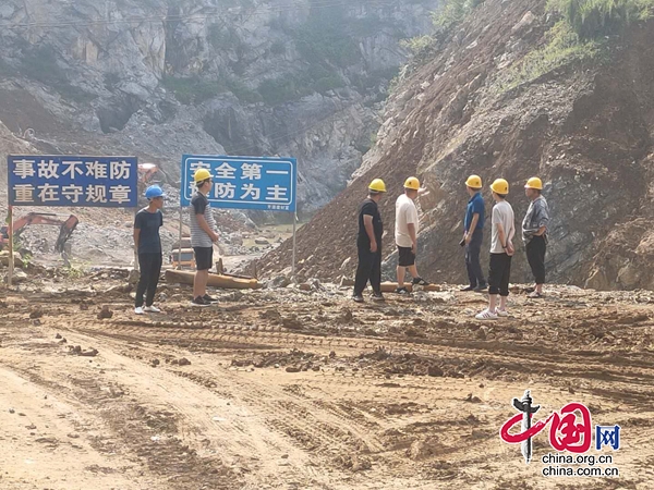 江安縣應急管理局在五礦鎮開展“鑄安2020”監管執法活動
