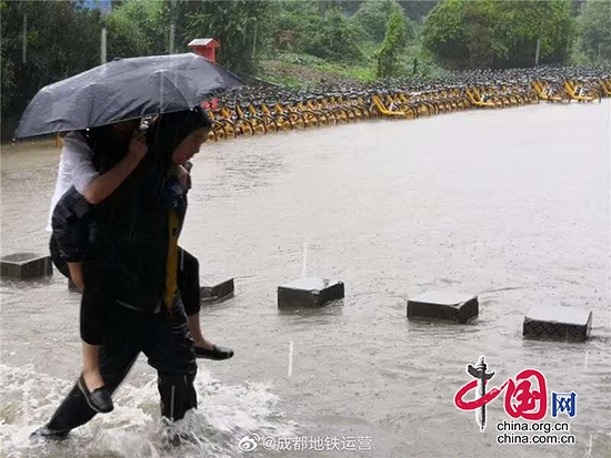 成都启动防汛Ⅲ级(黄色)应急响应 防汛抢险进行时