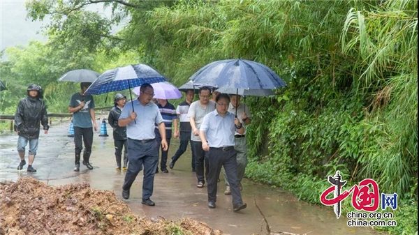 天全县委书记余力督导检查“三个避让”“三个紧急撤离”落实情况