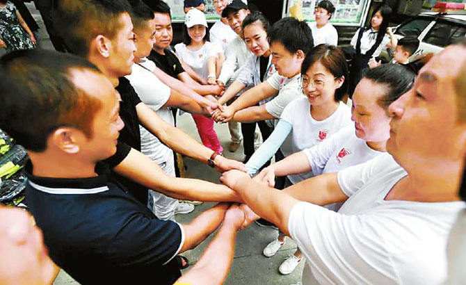 半年前汶川村民为武汉送去战“疫”蔬菜  武汉志愿者带着“回礼”来汶川