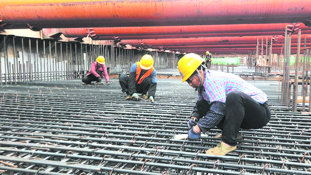 冲刺500+轨道交通里程，建设者“双节”无休  3.2万人奋战422个地铁工点
