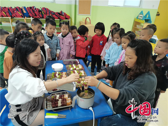 綿陽市安州區迎新小學附屬幼兒園開展“月滿中秋 喜迎國慶”主題活動