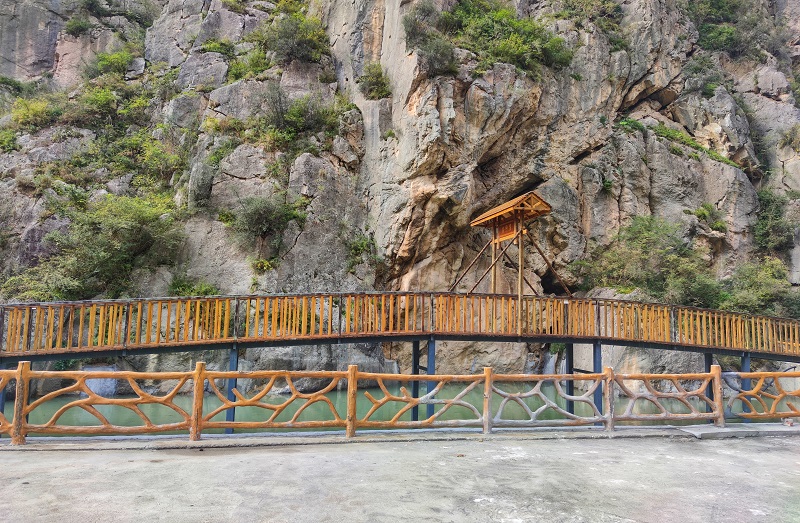 九寨溝縣郭元鄉柴門關：“邊關要塞”變網紅“驛站” 村民吃上“旅遊飯”