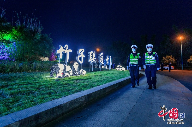 責(zé)任在心，青神交警全力保障竹博會(huì)期間交通安全