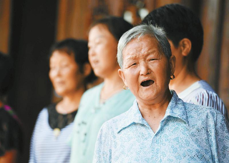 巴中通江縣：古村落有個山歌“女團” 站C位的婆婆79歲了