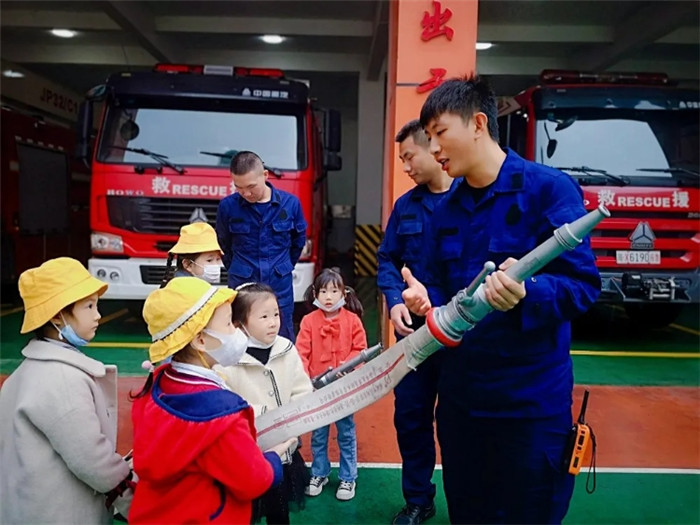 船山区：幼儿“零距离”体验消防生活 提升消防安全意识