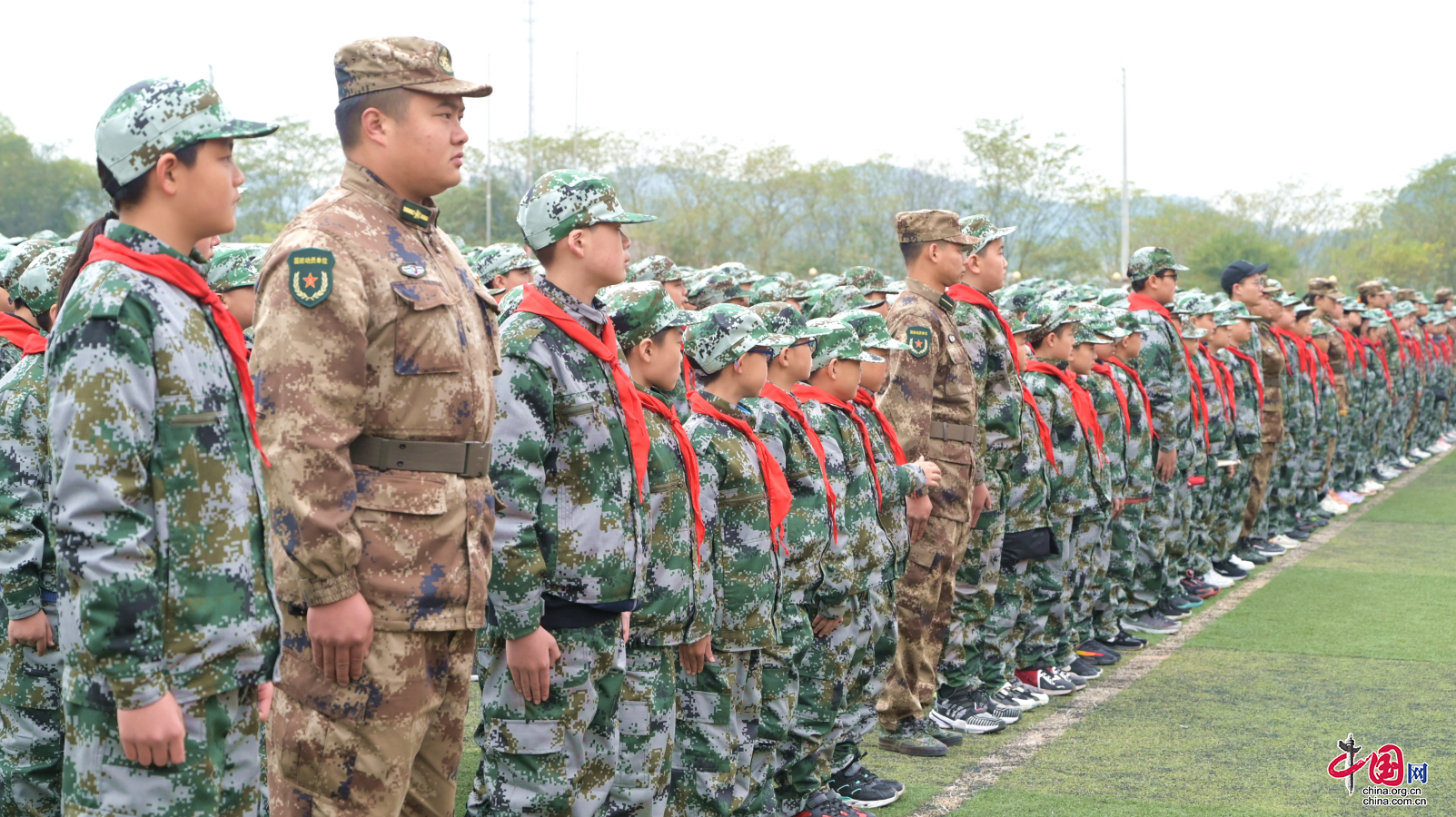 德陽(yáng)市第一小學(xué)“少年軍校”首期訓(xùn)練營(yíng)開(kāi)營(yíng)