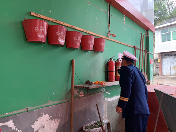 射洪市消防救援大队开展冬季消防安全专项检查
