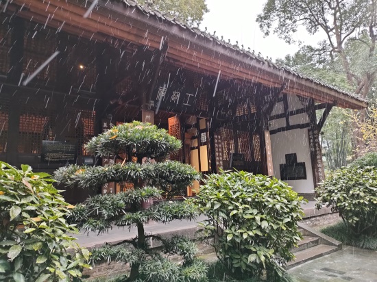 成都的雪天，适合到草堂，与杜甫一起想朋友