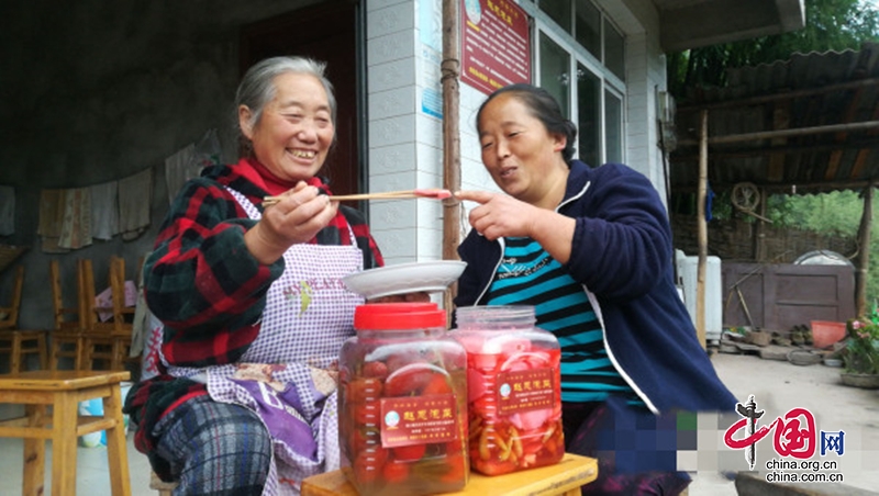 自製泡菜上市供不應求，備好香腸臘肉迎春節！