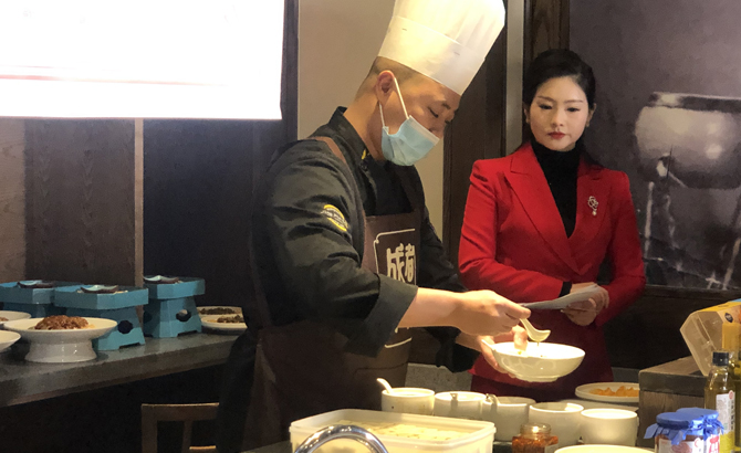 成都：非遗过大年，文化进万家——非遗美食年夜饭开饭啦