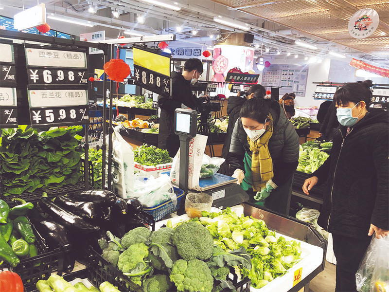 探访成都农产品生产销售保障情况：看田间看市场 市民餐桌有保障