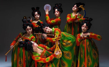 Chinese dance show recreates glamour of Tang Dynasty