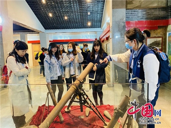 成都市天府新區麓山光亞學校舉行慶祝中國共産黨成立100週年主題活動