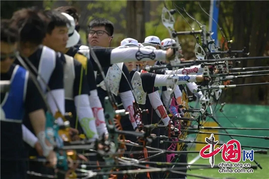 16名國家射箭隊選手在成都競逐東京奧運席位 四川老將任進(jìn)科射下首冠