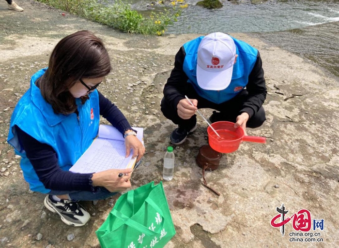 筠連鎮志願者發起“母親河”水質檢測活動