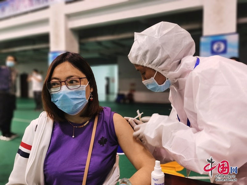 茂县新冠疫苗接种工作有序推进 六月底将完成接种57500剂次
