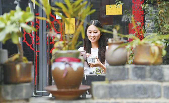 社区里的网红学院