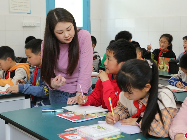 眉山市洪雅县：探索“学区制”改革 破解乡村教育优质均衡发展难