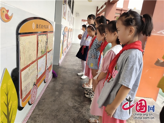 綿陽江油市青蓮小學組織開展“數學手抄報”比賽活動