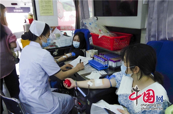 貴州大學科技學院組織師生開展春季無償獻血活動 838人獻血202880毫升