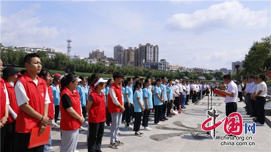 貴州大學科技學院志願者參加惠水縣護城河志願活動啟動儀式