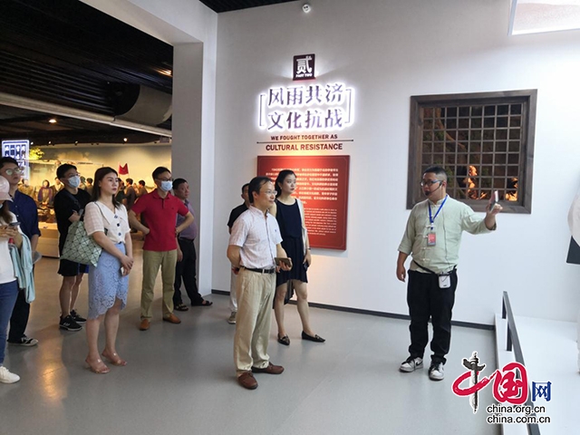7月21日，重慶市江津區僑聯主席陳俊率僑資企業家代表一行到中國華僑國際文化交流基地——李莊鎮考察。