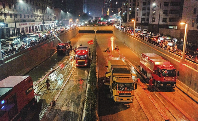 河南强降雨牵动人心，各路川军星夜行动 驰援河南