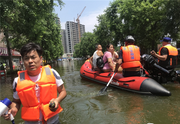 雅安赴河南救災隊伍：轉移安置群眾100余人，轉運物資300多件