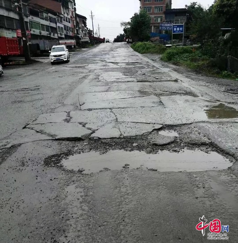 前锋：“烂路”变通途！群众出行更顺畅更安全！