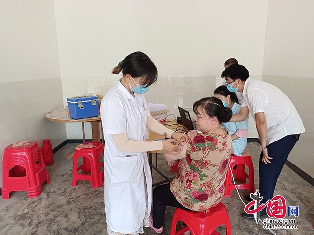 江安縣五礦鎮：非公經濟組織捐贈物資 助力疫苗接種