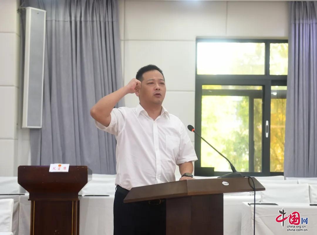 王能钊同志担任蓬安县人民检察院代理检察长职务