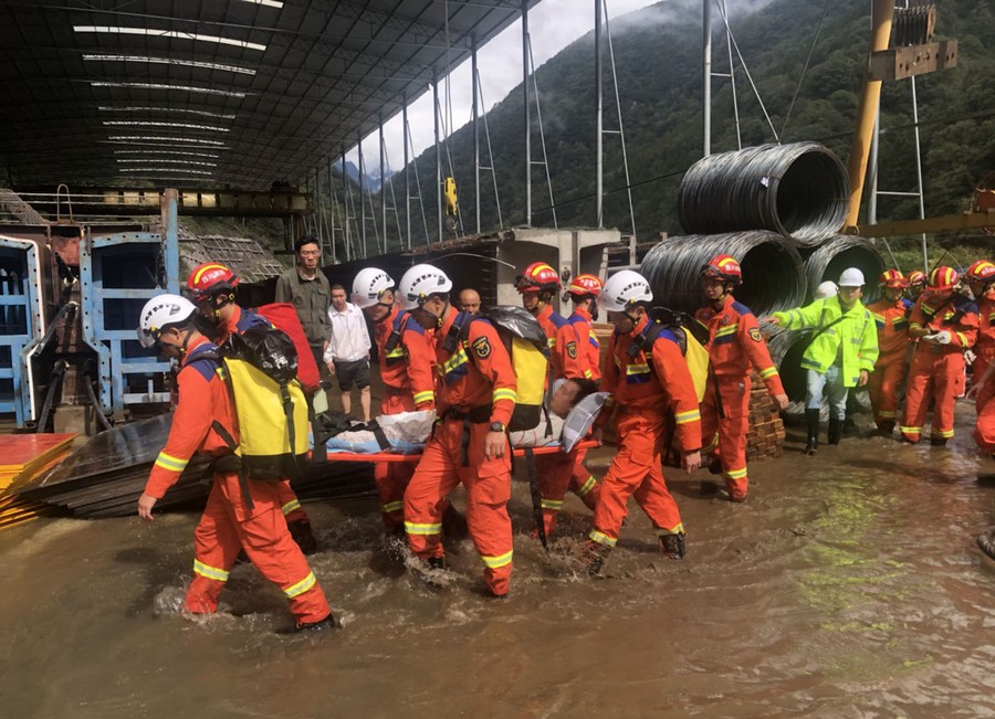 Seven killed,seven missing after mudslide hits China’s Sichuan