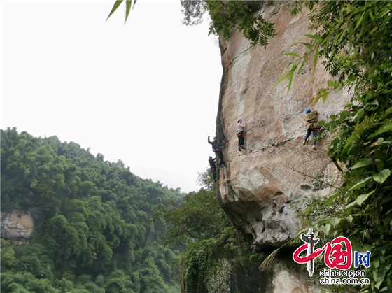 安全系數(shù)再升級 天府川西竹海景區(qū)帶來飛拉達攀巖新體驗