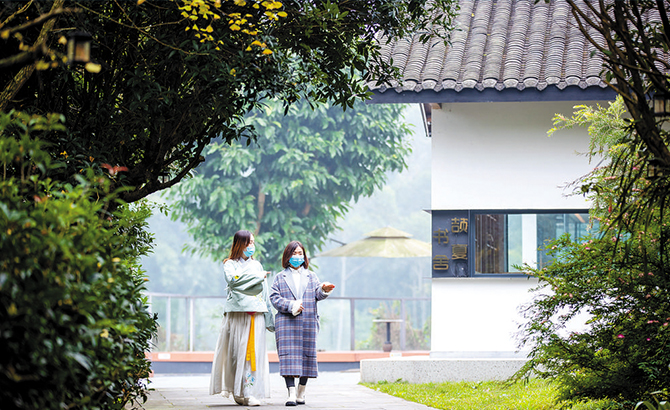 邛崃市郭山村特色民宿催生新场景—— 文旅融合小村落变身“打卡地”