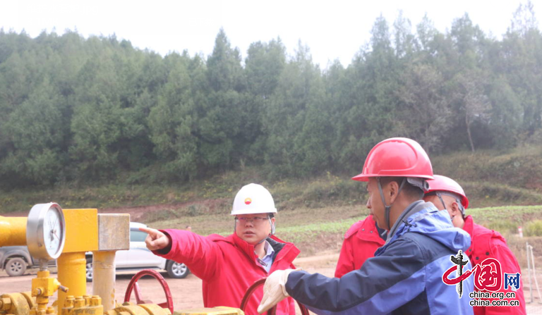 川中油氣礦儀隴作業區：冬供一線黨旗飄揚 1.5萬戶鄉鎮居民用氣無憂