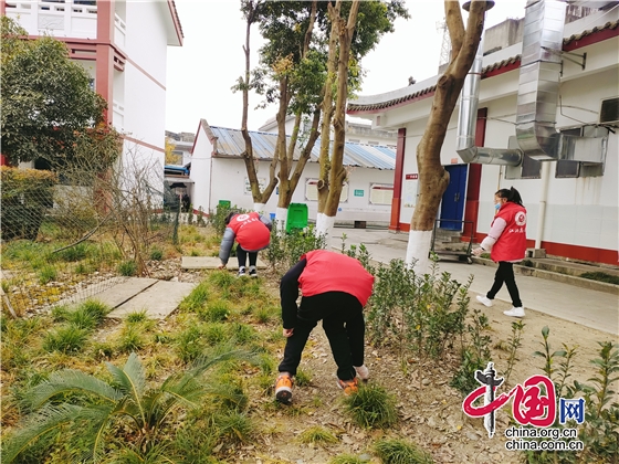 綿陽市青蓮小學開展陽光小天使活動