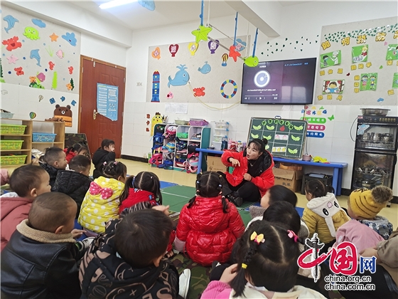 綿陽江油市九嶺小學附設幼兒園開展園內教研活動