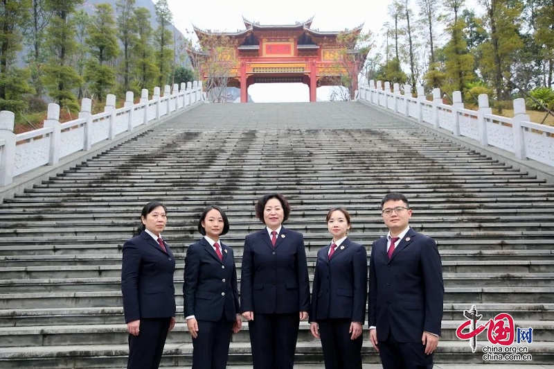 峨邊縣檢察院：致力守護(hù)祖國(guó)花蕾 在小涼山下播撒“索瑪之愛(ài)”