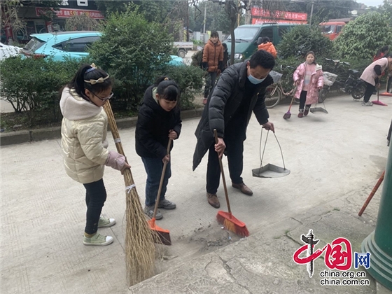 綿陽市安州區寶林小學開展黨員志願者服務活動