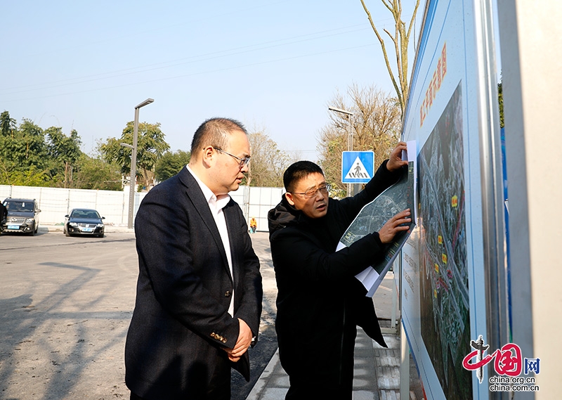 自贡市大安区委书记彭长林带队调研重大项目建设情况