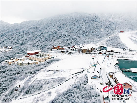 成都最冷的時候來了！西嶺雪山本周末開放滑雪