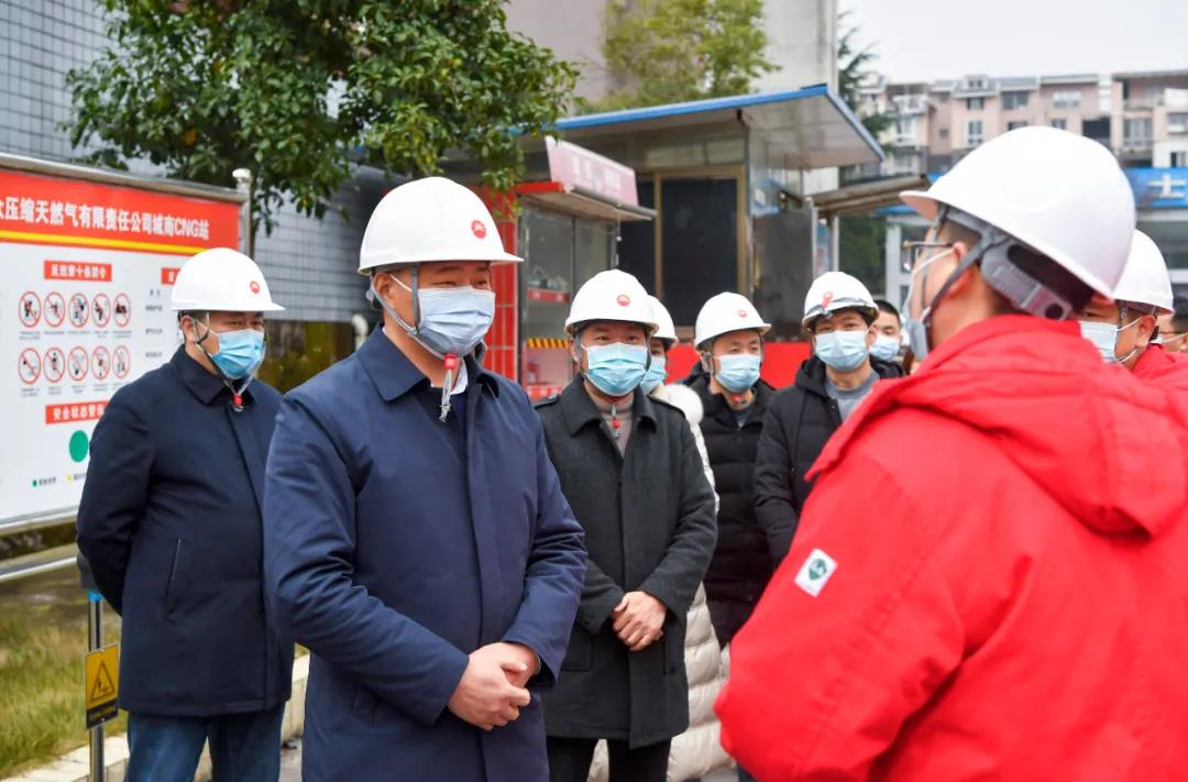 广安区委书记文阁检查节前安全生产、疫情防控、大气污染防治工作