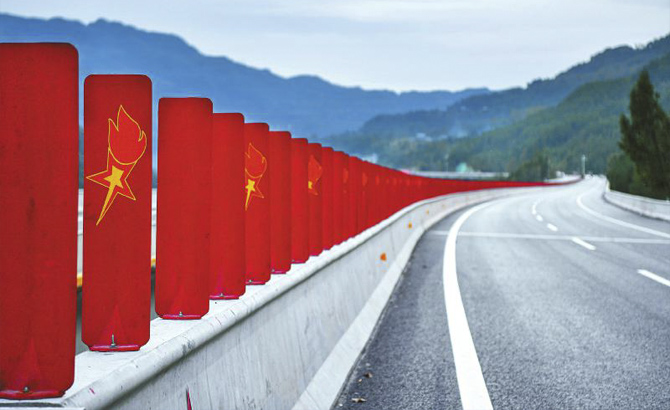 全国首条红色主题高速公路镇广高速如何炼就？