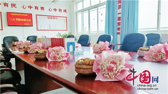 綿陽江油市九嶺小學開展慶祝“三八”婦女節系列活動
